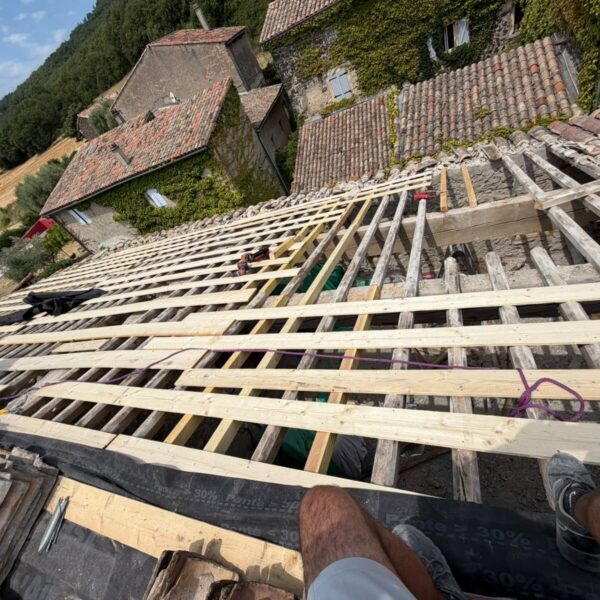 Travaux couverture couvreur Meysse Ardèche